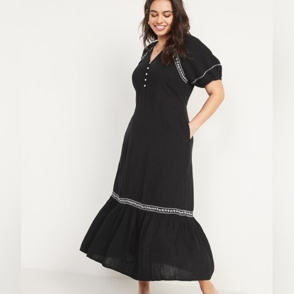 Old Navy Crinkle-Crepe Black Maxi Swing Dress Embroidery Cottagecore Festival